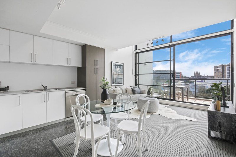 Photo - 504E/138 Carillon Avenue, Newtown NSW 2042 - Image 1