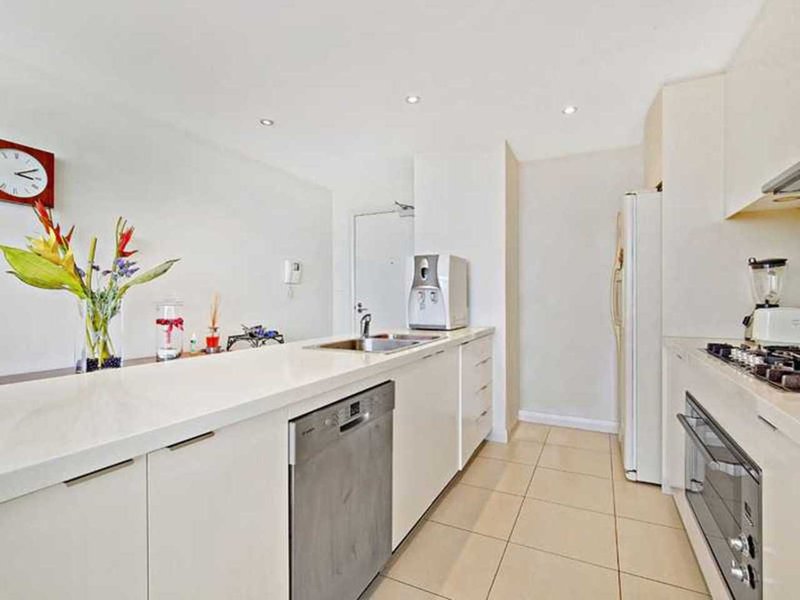 Photo - 50/50 Walker Street, Rhodes NSW 2138 - Image 5