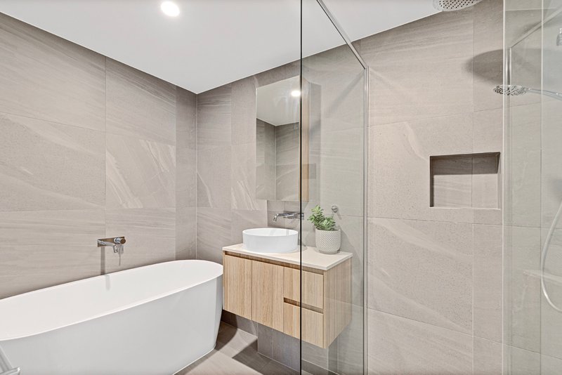 Photo - 505/1 Mantra Esplanade, Birtinya QLD 4575 - Image 11