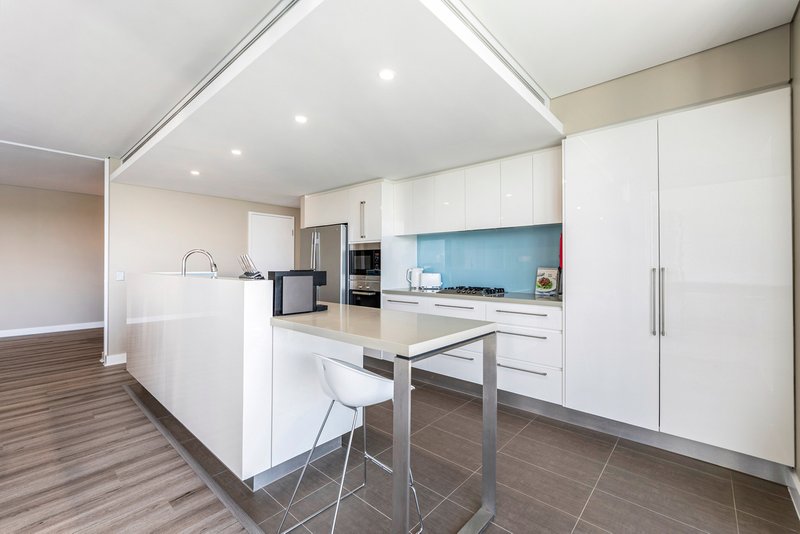 Photo - 505/1 Marco Polo Drive, Mandurah WA 6210 - Image 7