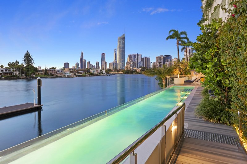 Photo - 505/15-17 Cannes Avenue, Surfers Paradise QLD 4217 - Image 8