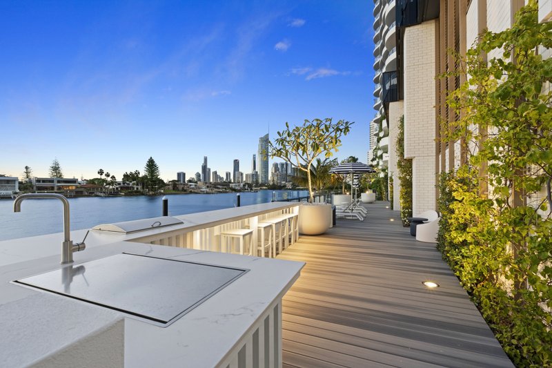 Photo - 505/15-17 Cannes Avenue, Surfers Paradise QLD 4217 - Image 13