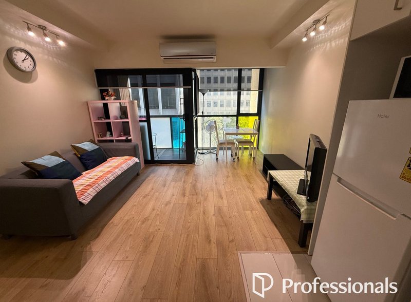 Photo - 505/18 Russell Place, Melbourne VIC 3000 - Image 3