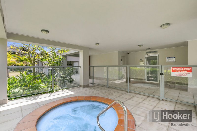 Photo - 505/33 Clark Street, Biggera Waters QLD 4216 - Image 15