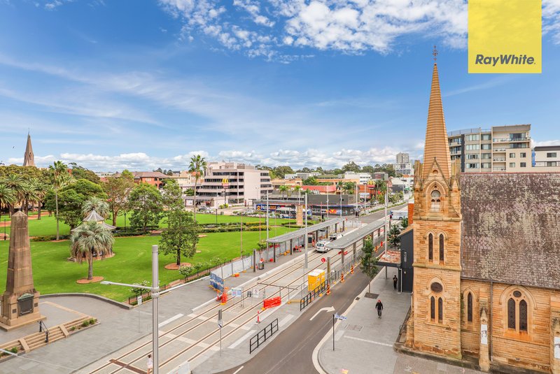 Photo - 505/354-366 Church Street, Parramatta NSW 2150 - Image 11