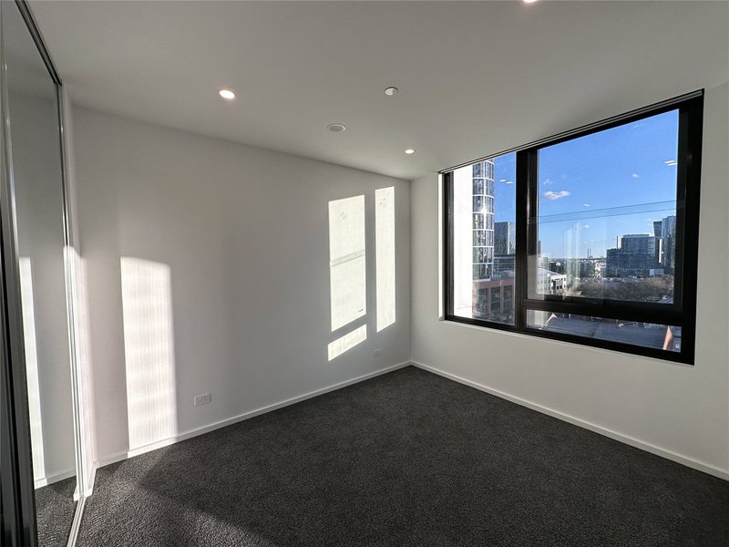 Photo - 505/408 Spencer Street, West Melbourne VIC 3003 - Image 4