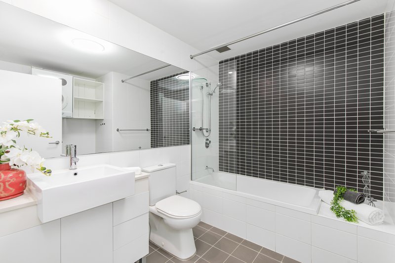 Photo - 505/72 Civic Way, Rouse Hill NSW 2155 - Image 7