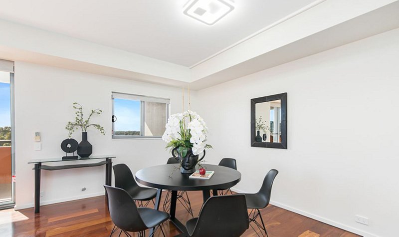 Photo - 505/72 Civic Way, Rouse Hill NSW 2155 - Image 3