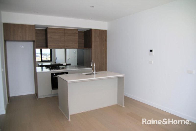 Photo - 506/ 30 Clark Street, Williams Landing VIC 3027 - Image 5