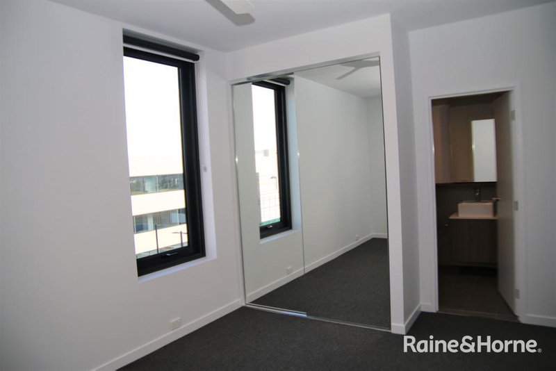 Photo - 506/ 30 Clark Street, Williams Landing VIC 3027 - Image 6