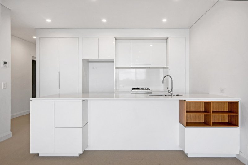 Photo - 506/17 Woodlands Avenue, Breakfast Point NSW 2137 - Image 4