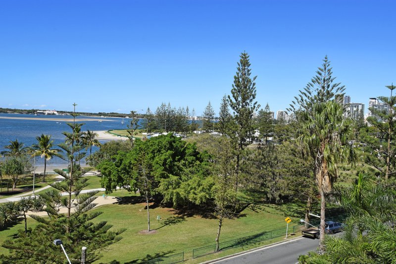 Photo - 506/182 Marine Parade, Labrador QLD 4215 - Image 7