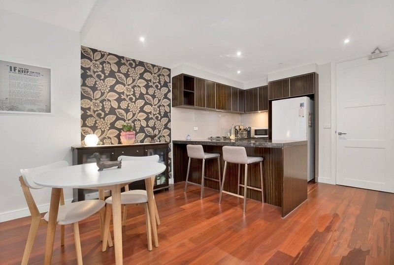 Photo - 506/228 Abeckett Street, Melbourne VIC 3000 - Image 2