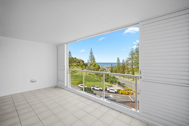 Photo - 506/3 Mclean Street, Coolangatta QLD 4225 - Image 6