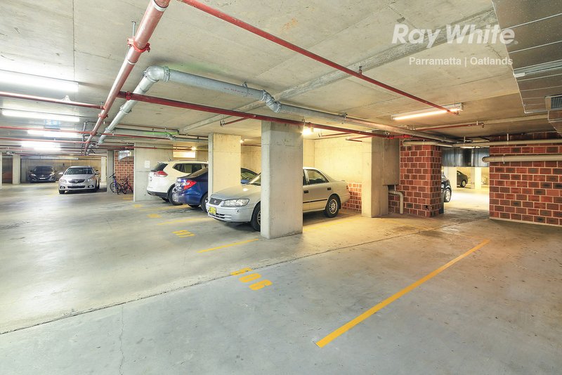 Photo - 506/31-37 Hassall Street, Parramatta NSW 2150 - Image 7
