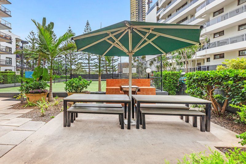 Photo - 506/32 Surf Parade , Broadbeach Waters QLD 4218 - Image 16