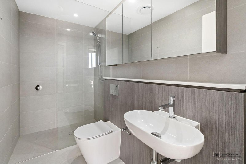 Photo - 506/7 Garrigarrang Avenue, Kogarah NSW 2217 - Image 5