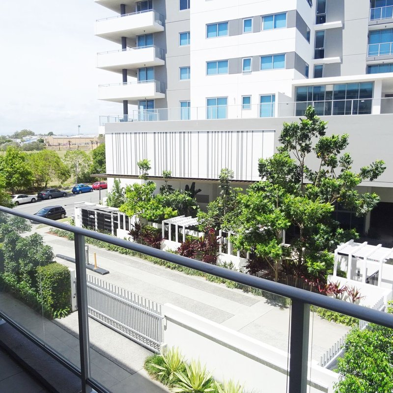 Photo - 507/2 East Quay Drive, Biggera Waters QLD 4216 - Image 5