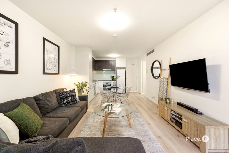 Photo - 507/30 Festival Place, Newstead QLD 4006 - Image 5