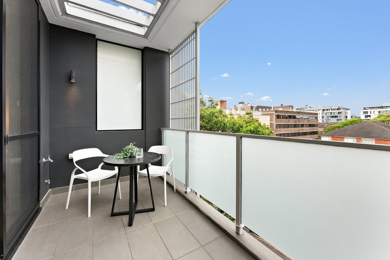 Photo - 507/36 Bertram Street, Chatswood NSW 2067 - Image 4