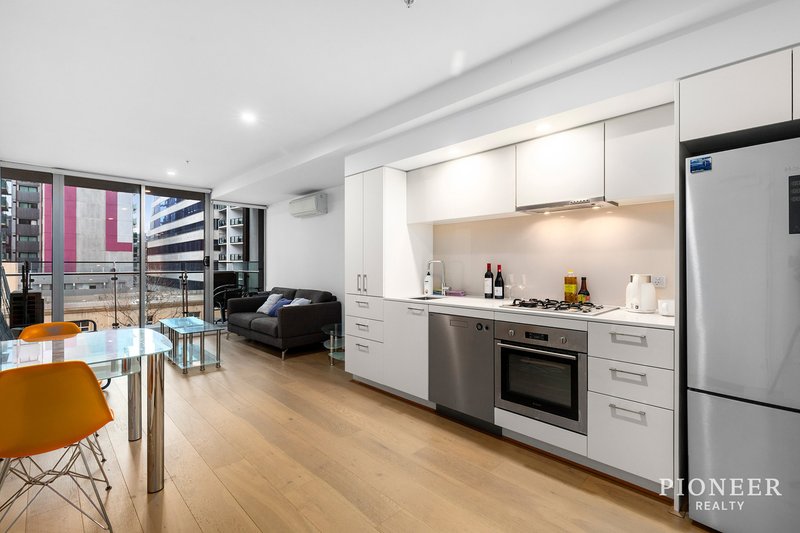 Photo - 507/36 La Trobe Street, Melbourne VIC 3000 - Image 5