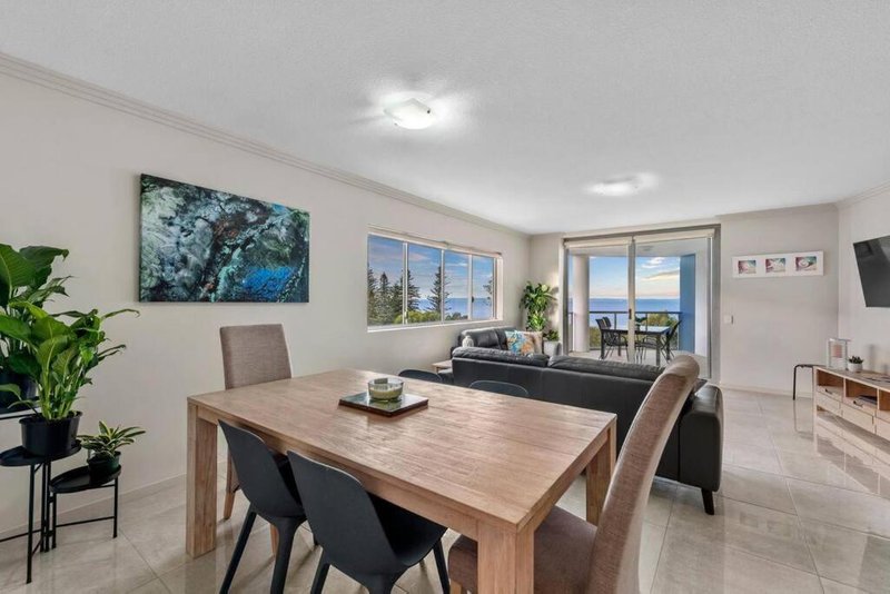 Photo - 507/89 Landsborough Avenue, Scarborough QLD 4020 - Image 4