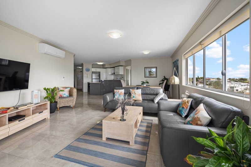 Photo - 507/89 Landsborough Avenue, Scarborough QLD 4020 - Image 6