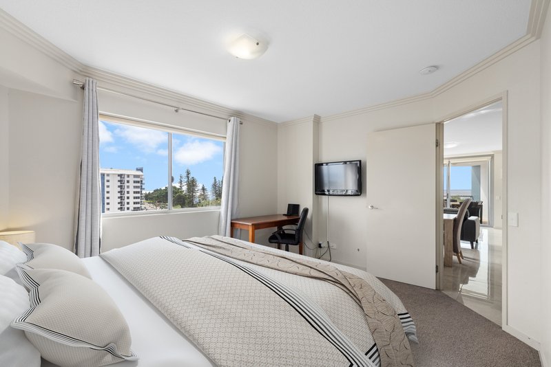 Photo - 507/89 Landsborough Avenue, Scarborough QLD 4020 - Image 11