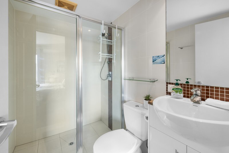 Photo - 507/89 Landsborough Avenue, Scarborough QLD 4020 - Image 13