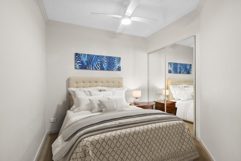 Photo - 507/89 Landsborough Avenue, Scarborough QLD 4020 - Image 14