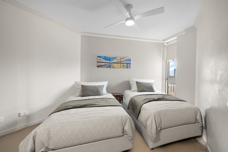 Photo - 507/89 Landsborough Avenue, Scarborough QLD 4020 - Image 15