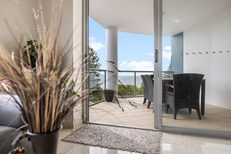 Photo - 507/89 Landsborough Avenue, Scarborough QLD 4020 - Image 17