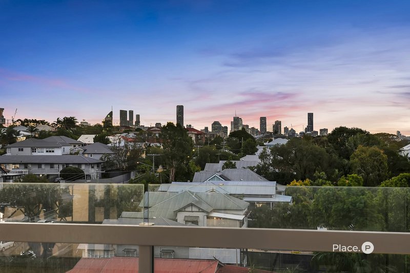 Photo - 508/100 Holdsworth Street, Coorparoo QLD 4151 - Image 1
