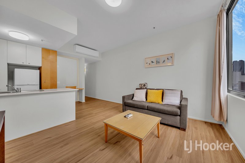 Photo - 508/155 Bourke Street, Melbourne VIC 3000 - Image 2