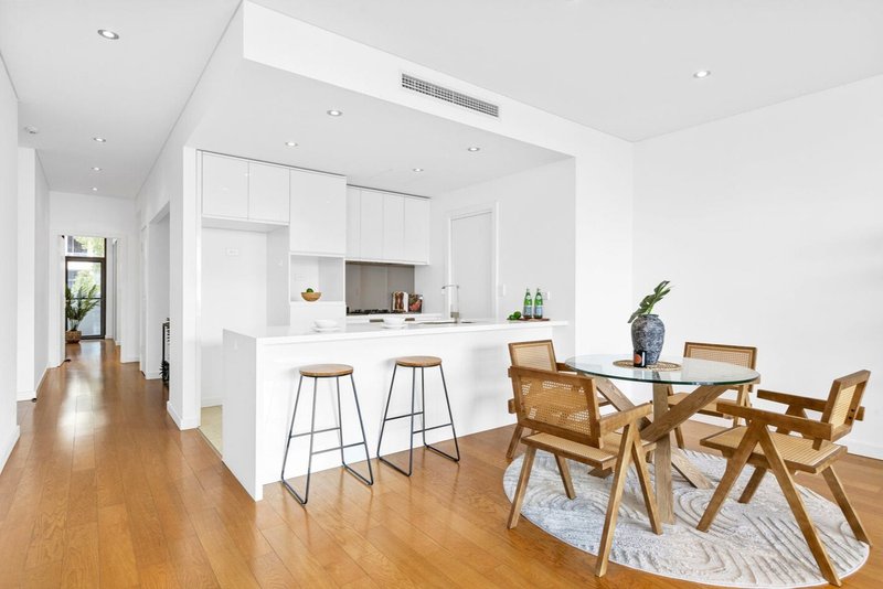 Photo - 508/42 Shoreline Drive, Rhodes NSW 2138 - Image 2