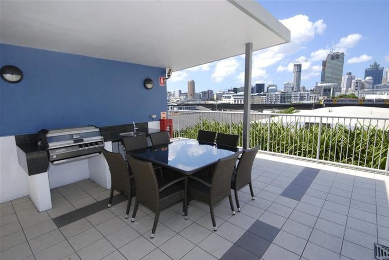 Photo - 508/8 Cordelia Street, South Brisbane QLD 4101 - Image 4