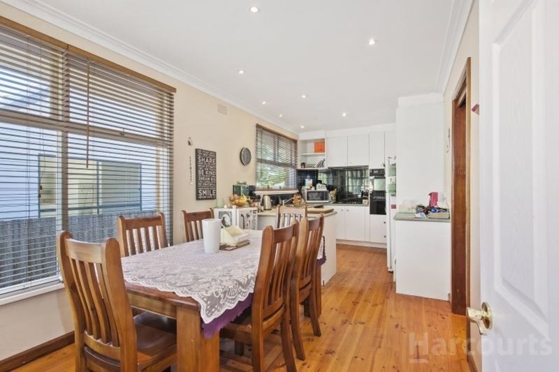 Photo - 509 Ascot Street South, Redan VIC 3350 - Image 3