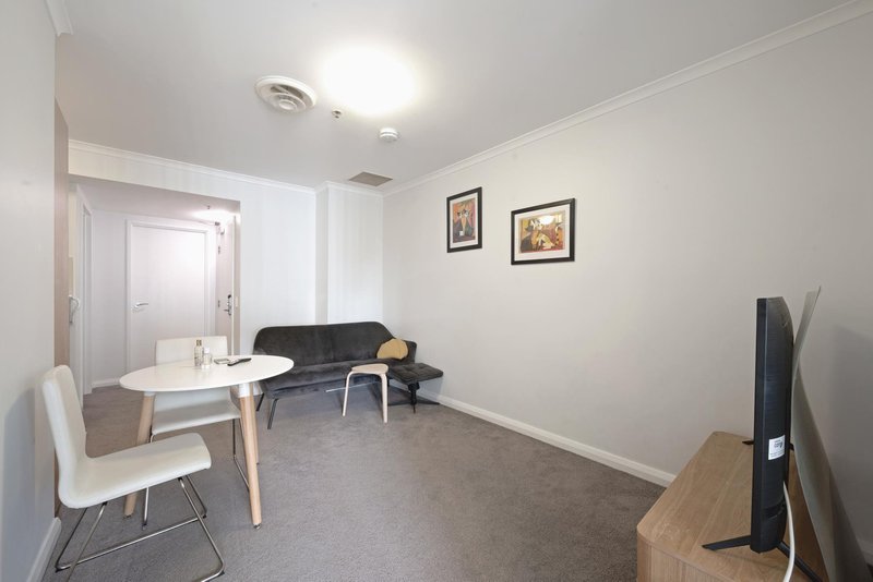 Photo - 509/2 Akuna Street, City ACT 2601 - Image 5