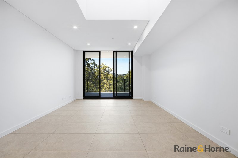 Photo - 509/21 Ashford Avenue, Castle Hill NSW 2154 - Image 5