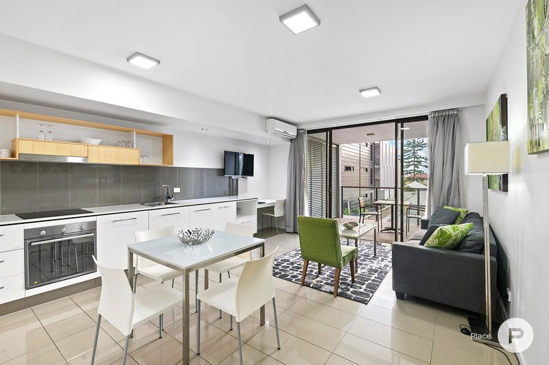 Photo - 509/29 Robertson Street, Fortitude Valley QLD 4006 - Image 4