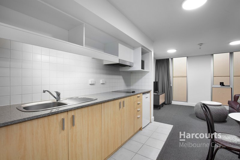 Photo - 509/318 Little Bourke Street, Melbourne VIC 3000 - Image 2