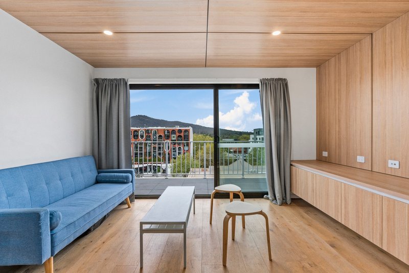 Photo - 509/32 Mort Street, Braddon ACT 2612 - Image 11