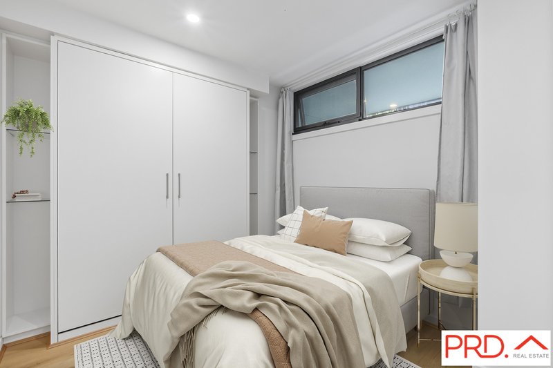 Photo - 509/32 Mort Street, Braddon ACT 2612 - Image 8