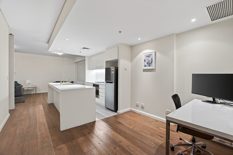 Photo - 509/35 Shelley Street, Sydney NSW 2000 - Image 4