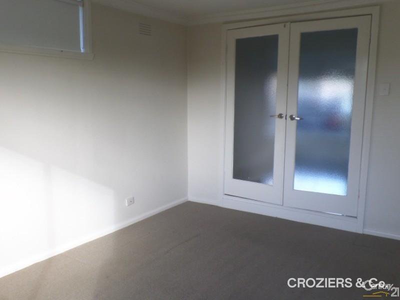 Photo - 50A Travers Street, Thomastown VIC 3074 - Image 12
