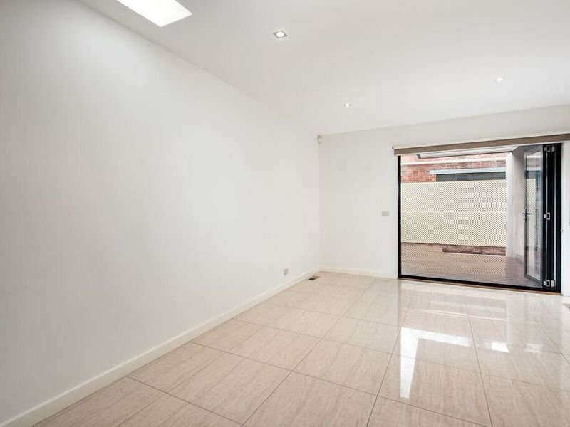 Photo - 50A York Street, Prahran VIC 3181 - Image 5