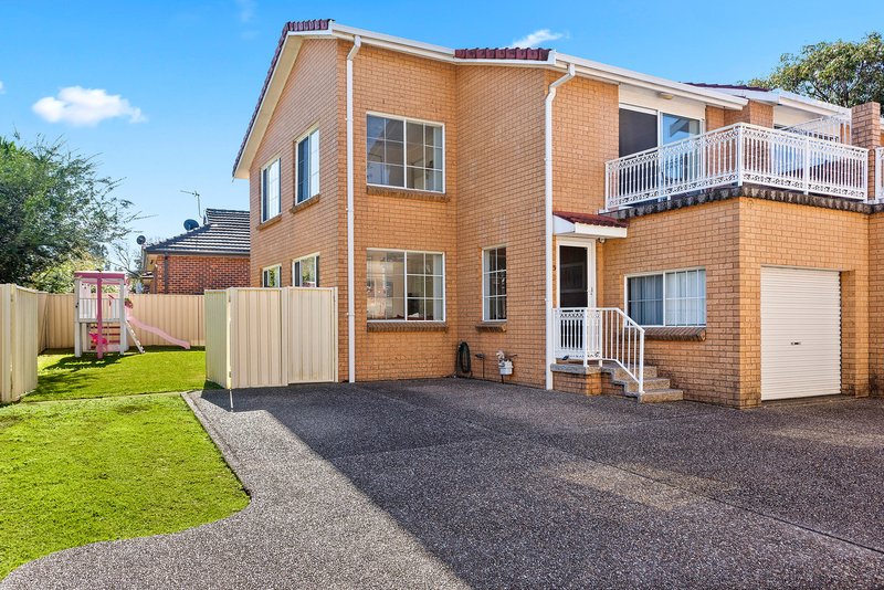 Photo - 5/1-5 Mary Street, Shellharbour NSW 2529 - Image 1