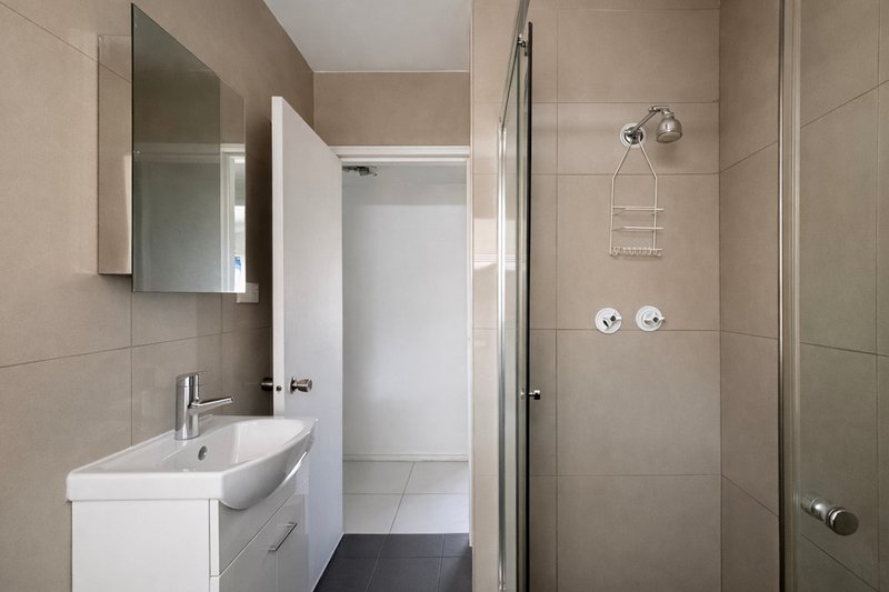 Photo - 51 & 51A Bougainville Road, Lethbridge Park NSW 2770 - Image 6