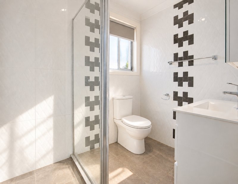 Photo - 51 & 51A Bougainville Road, Lethbridge Park NSW 2770 - Image 9