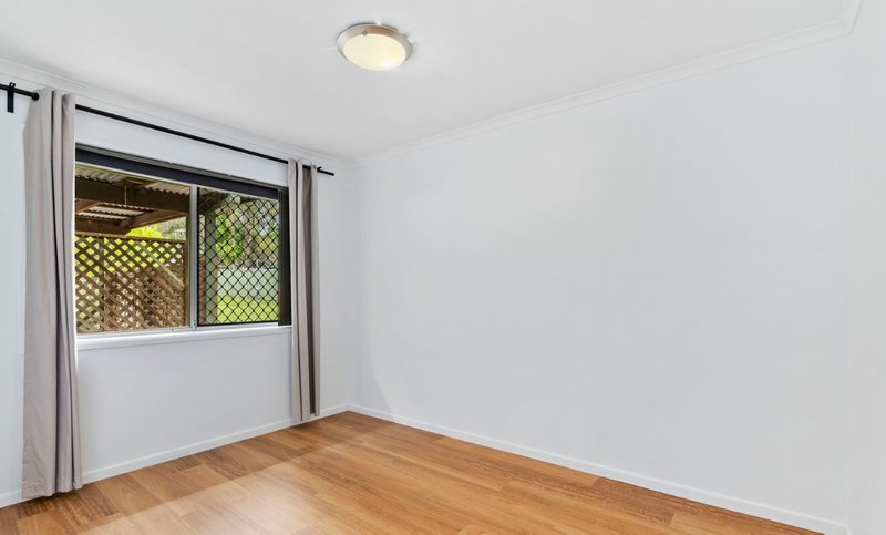 Photo - 5/1-7 Boyd Street, Eagleby QLD 4207 - Image 4